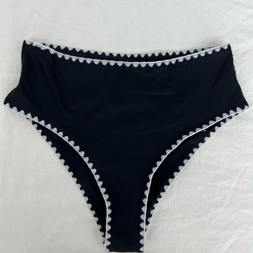 Women Black and White Bikini Bottoms